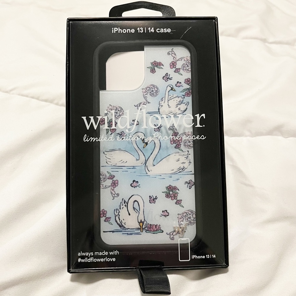 Wildflower Phone Case • New in Box • iPhone 13/14